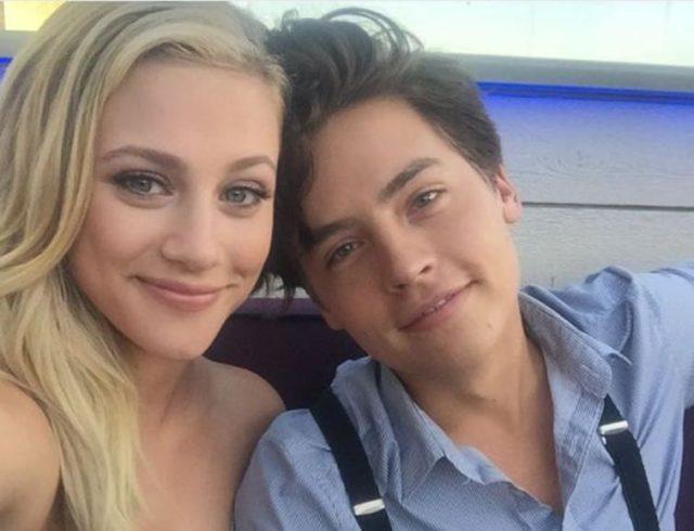 Riverdale Cole Sprouse Lili Reinhart