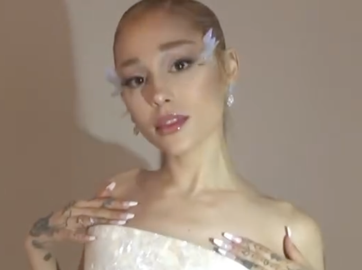 ariana grande parigi 2024