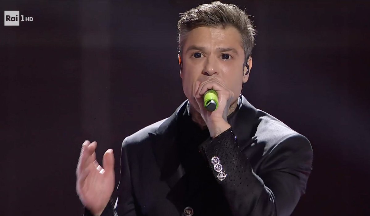 Fedez Sanremo 2025 Battito